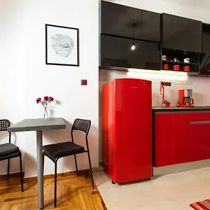 https://downtown-luxury-boutique-suites-the-red-suite.hotels-of-thessaloniki.com